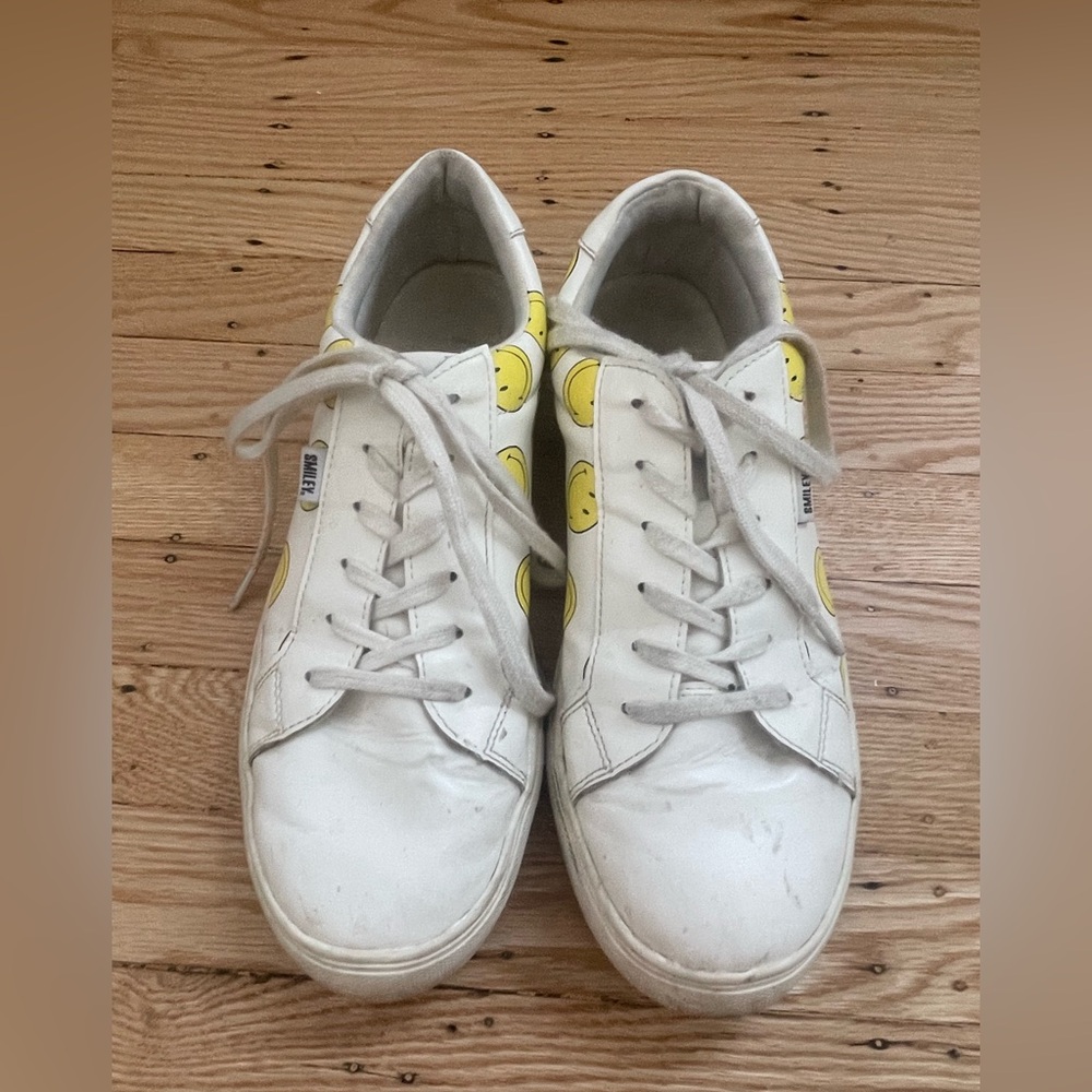 American Eagle Outfitters White and Yellow Sneakers